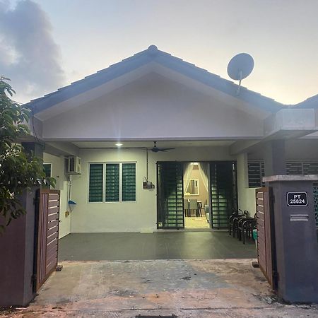 Ss De' Kelulut Homestay 马江 外观 照片
